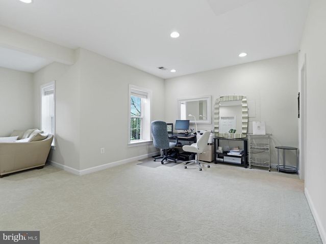 10123 RATCLIFFE MANOR DR, Fairfax, VA 22030
