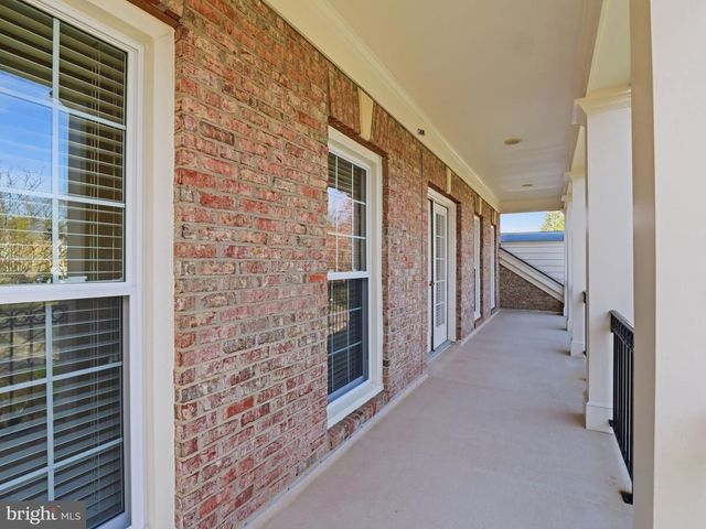 10123 RATCLIFFE MANOR DR, Fairfax, VA 22030
