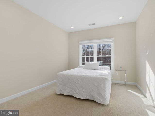 10123 RATCLIFFE MANOR DR, Fairfax, VA 22030
