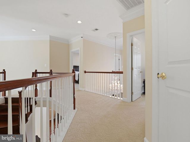 10123 RATCLIFFE MANOR DR, Fairfax, VA 22030