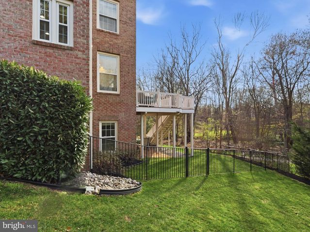 10123 RATCLIFFE MANOR DR, Fairfax, VA 22030