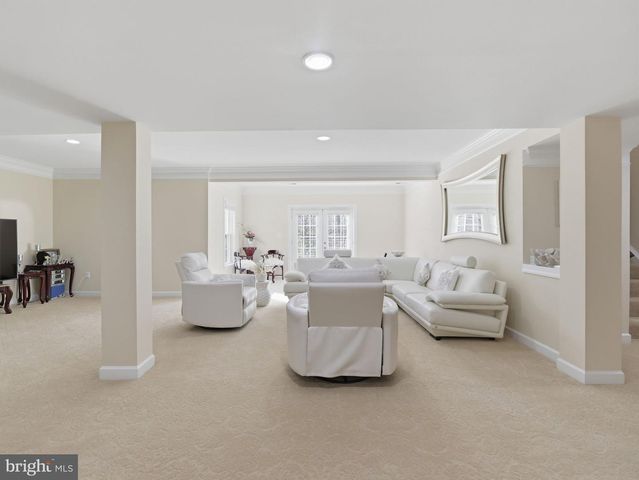 10123 RATCLIFFE MANOR DR, Fairfax, VA 22030