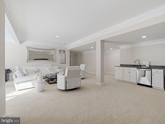 10123 RATCLIFFE MANOR DR, Fairfax, VA 22030