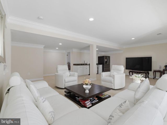10123 RATCLIFFE MANOR DR, Fairfax, VA 22030