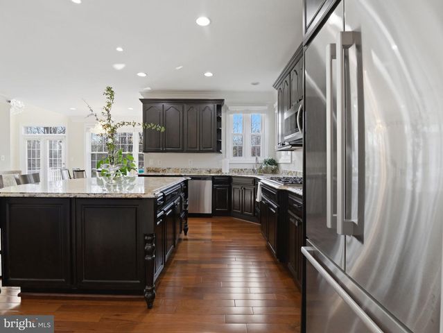 10123 RATCLIFFE MANOR DR, Fairfax, VA 22030