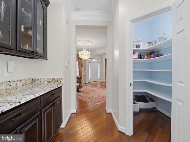 10123 RATCLIFFE MANOR DR, Fairfax, VA 22030