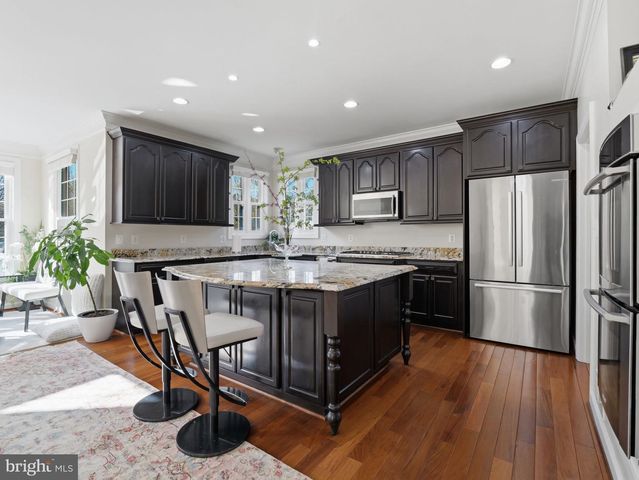 10123 RATCLIFFE MANOR DR, Fairfax, VA 22030
