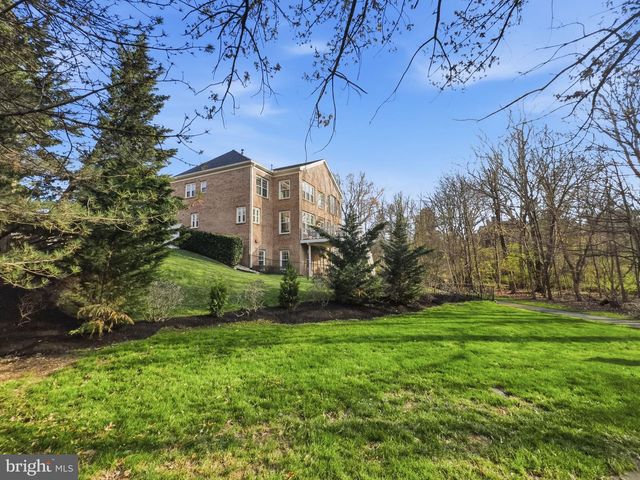 10123 RATCLIFFE MANOR DR, Fairfax, VA 22030