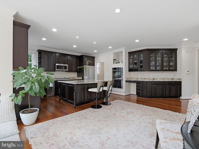 10123 RATCLIFFE MANOR DR, Fairfax, VA 22030