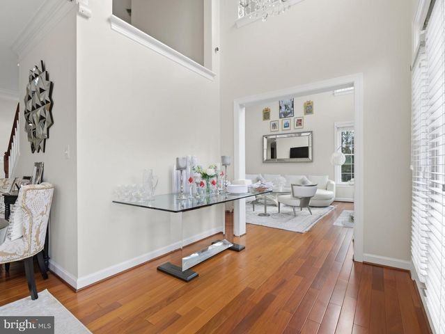 10123 RATCLIFFE MANOR DR, Fairfax, VA 22030