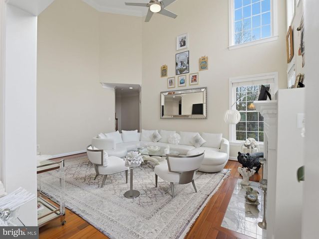 10123 RATCLIFFE MANOR DR, Fairfax, VA 22030
