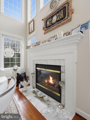 10123 RATCLIFFE MANOR DR, Fairfax, VA 22030