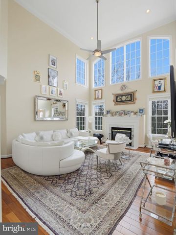 10123 RATCLIFFE MANOR DR, Fairfax, VA 22030