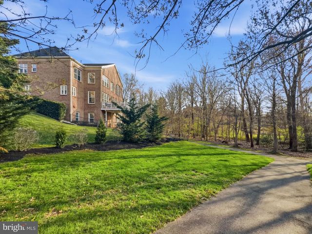 10123 RATCLIFFE MANOR DR, Fairfax, VA 22030