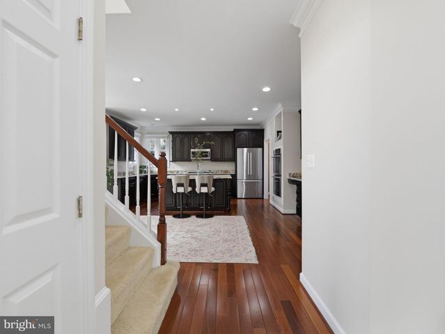 10123 RATCLIFFE MANOR DR, Fairfax, VA 22030