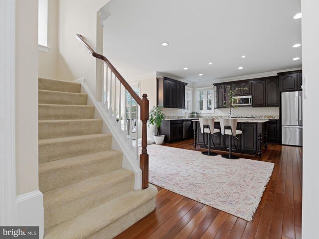 10123 RATCLIFFE MANOR DR, Fairfax, VA 22030