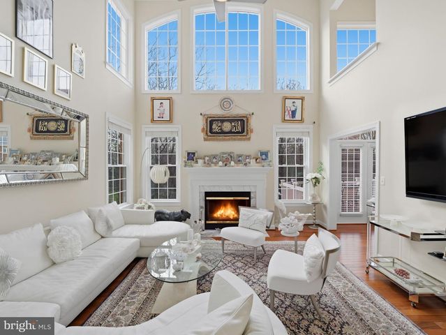 10123 RATCLIFFE MANOR DR, Fairfax, VA 22030