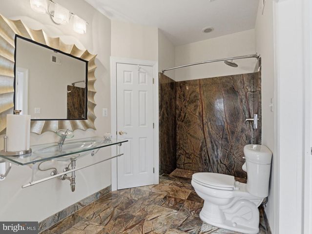 10123 RATCLIFFE MANOR DR, Fairfax, VA 22030