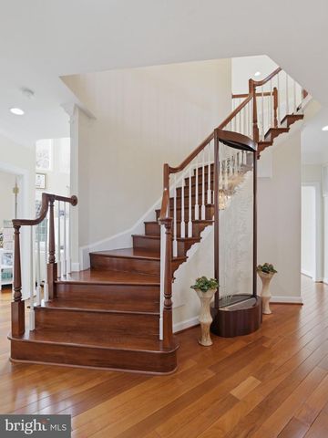 10123 RATCLIFFE MANOR DR, Fairfax, VA 22030