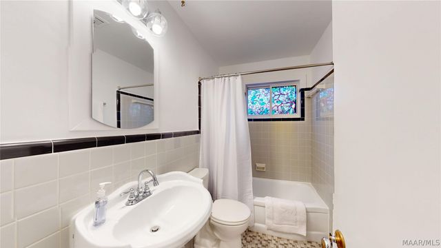 155 E SALEM Drive, Montgomery, AL 36109