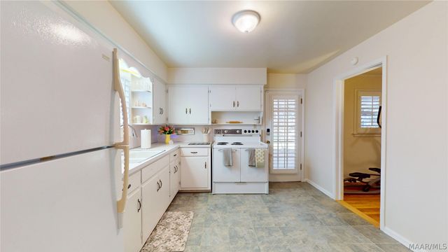 155 E SALEM Drive, Montgomery, AL 36109