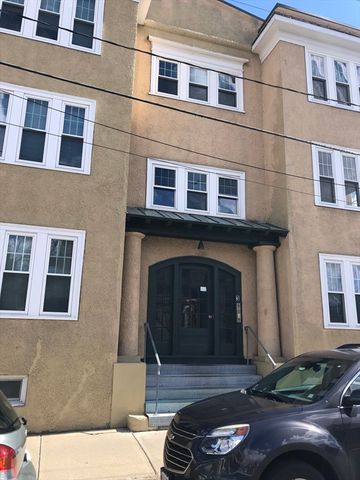 3 Oxford Ave 4, Belmont, MA 02478