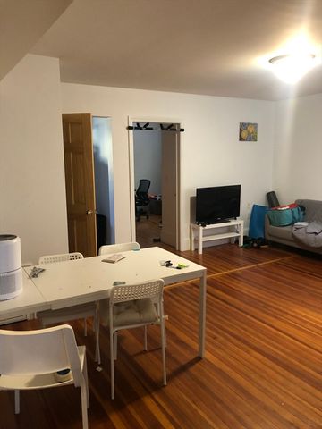 3 Oxford Ave 4, Belmont, MA 02478