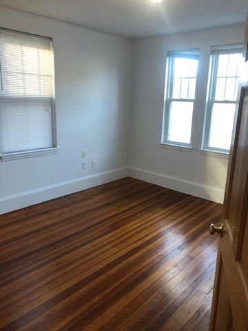 3 Oxford Ave 4, Belmont, MA 02478