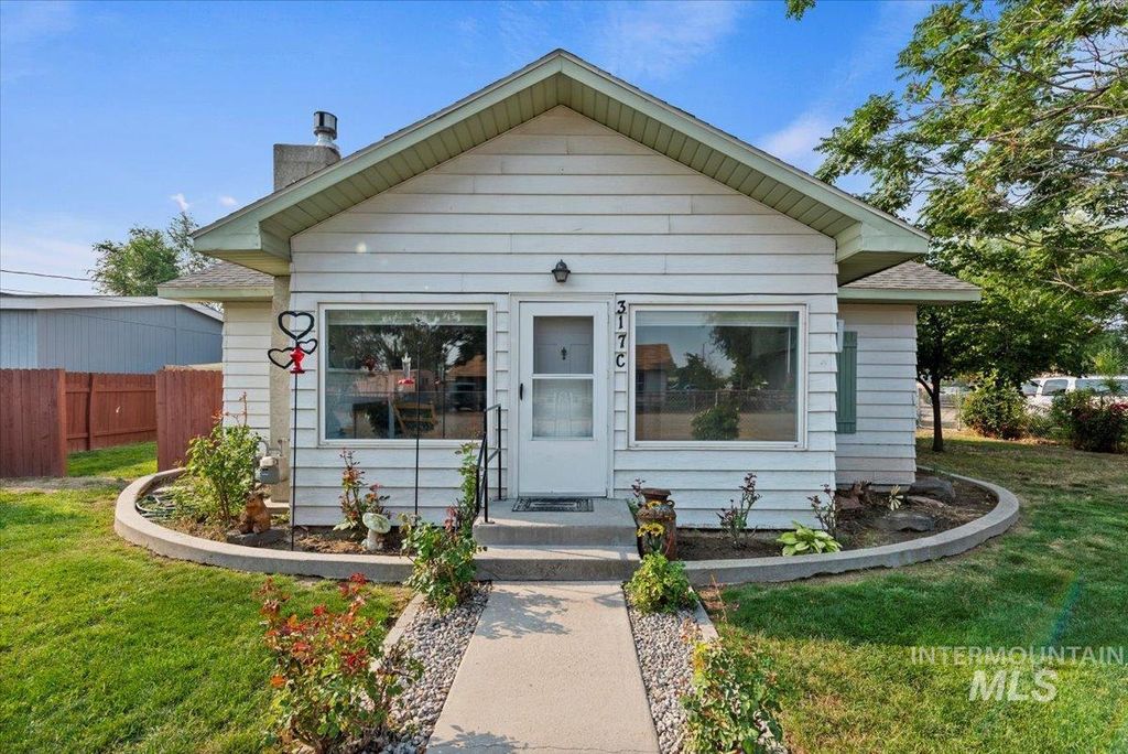 317 C Avenue, Wilder, ID 83676