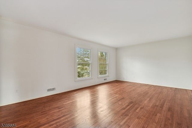 19 Juniper Way, Bernards Twp., NJ 07920