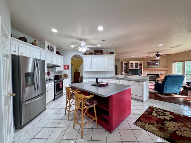 41 Bluebird Lane, Trinity, TX 75862