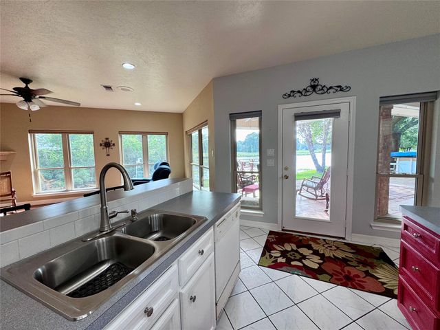 41 Bluebird Lane, Trinity, TX 75862