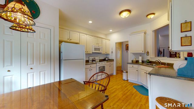 53 Phillips Farm Road 53, East Hartford, CT 06118