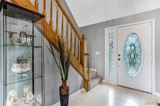 9527 Bent Tree Drive, Hillsboro, MO 63050