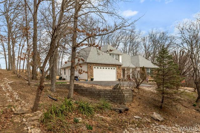 9527 Bent Tree Drive, Hillsboro, MO 63050