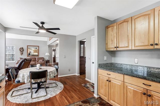 9527 Bent Tree Drive, Hillsboro, MO 63050