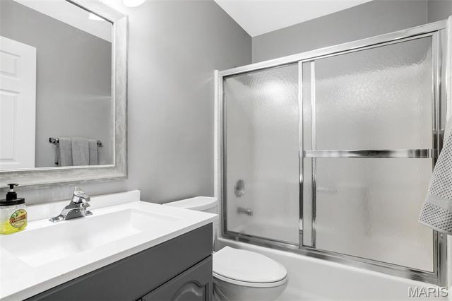 9527 Bent Tree Drive, Hillsboro, MO 63050