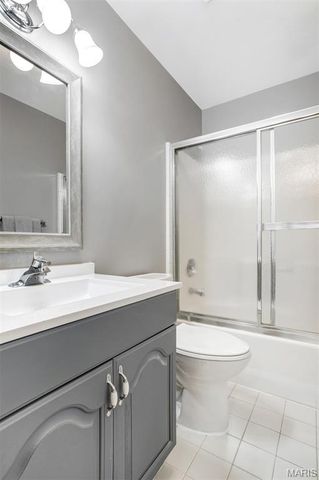 9527 Bent Tree Drive, Hillsboro, MO 63050