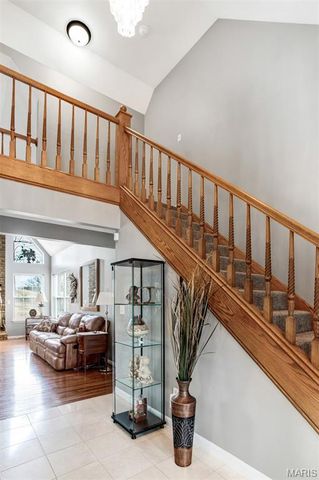 9527 Bent Tree Drive, Hillsboro, MO 63050