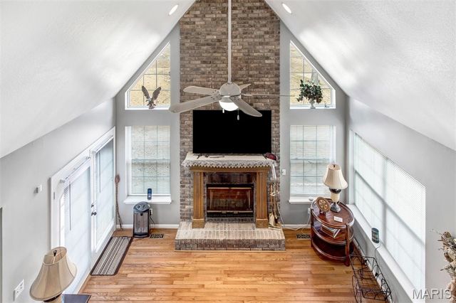 9527 Bent Tree Drive, Hillsboro, MO 63050