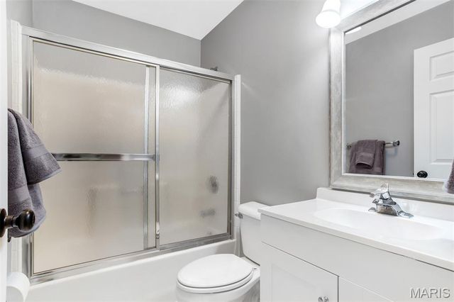 9527 Bent Tree Drive, Hillsboro, MO 63050