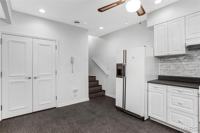 9527 Bent Tree Drive, Hillsboro, MO 63050