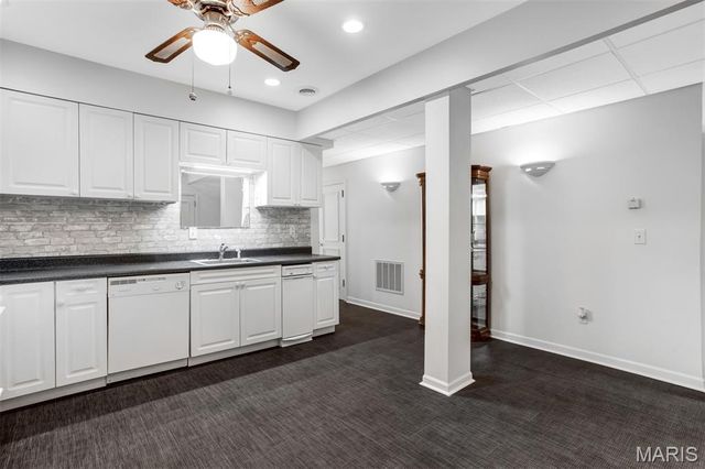 9527 Bent Tree Drive, Hillsboro, MO 63050