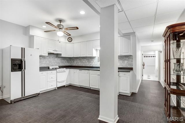 9527 Bent Tree Drive, Hillsboro, MO 63050