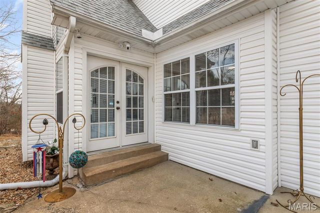 9527 Bent Tree Drive, Hillsboro, MO 63050