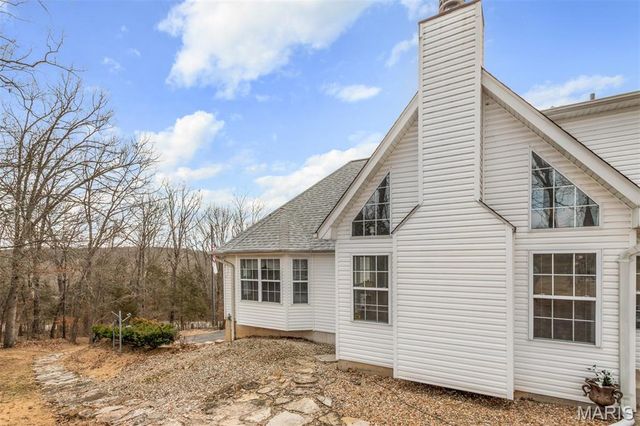 9527 Bent Tree Drive, Hillsboro, MO 63050