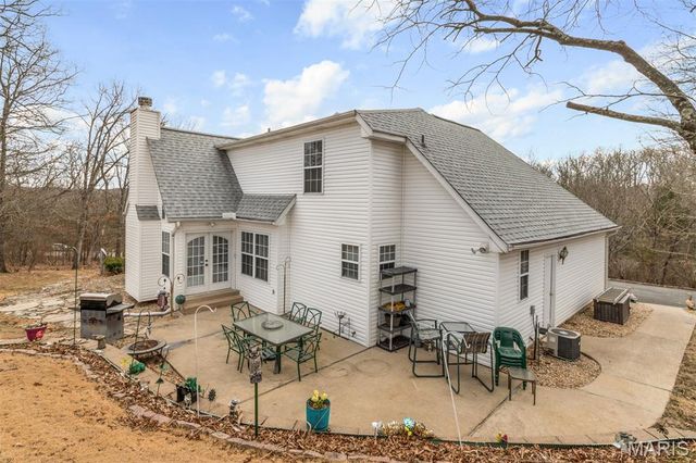 9527 Bent Tree Drive, Hillsboro, MO 63050