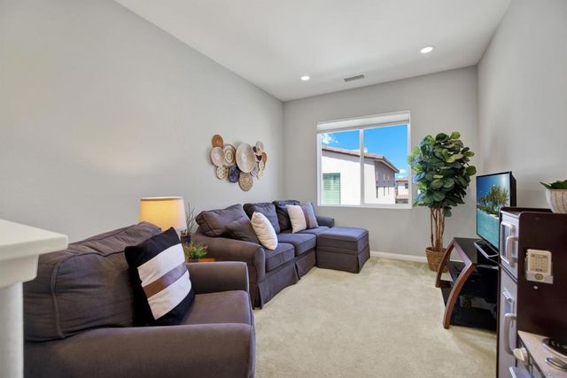 8511 Yucca St 366-090-46-44, Santee, CA 92071