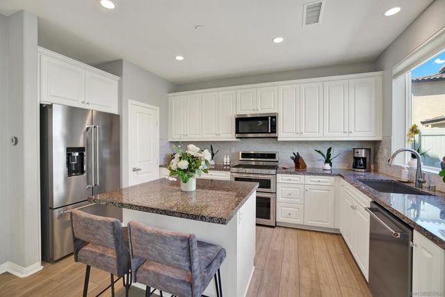8511 Yucca St 366-090-46-44, Santee, CA 92071