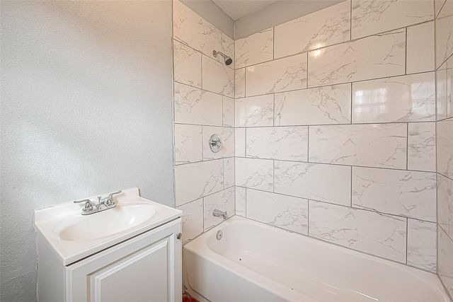 4006 Sunflower Street, Houston, TX 77051